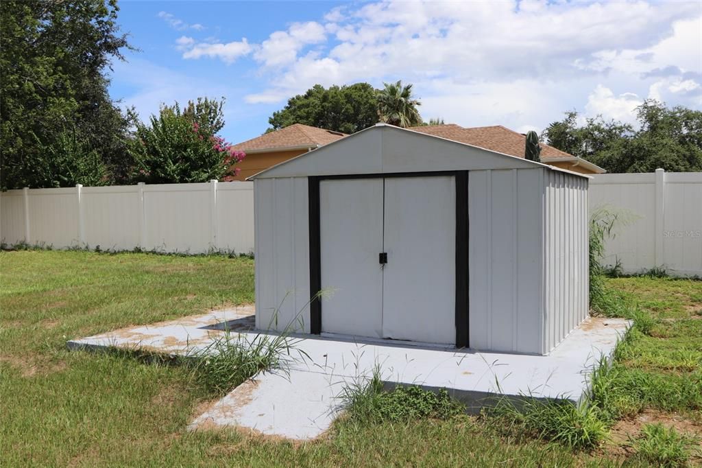Backyard, Exterior