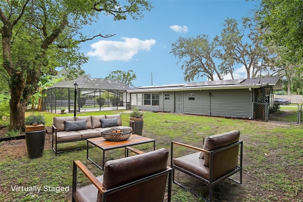 Backyard, Exterior