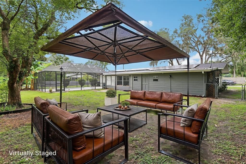 Backyard, Exterior