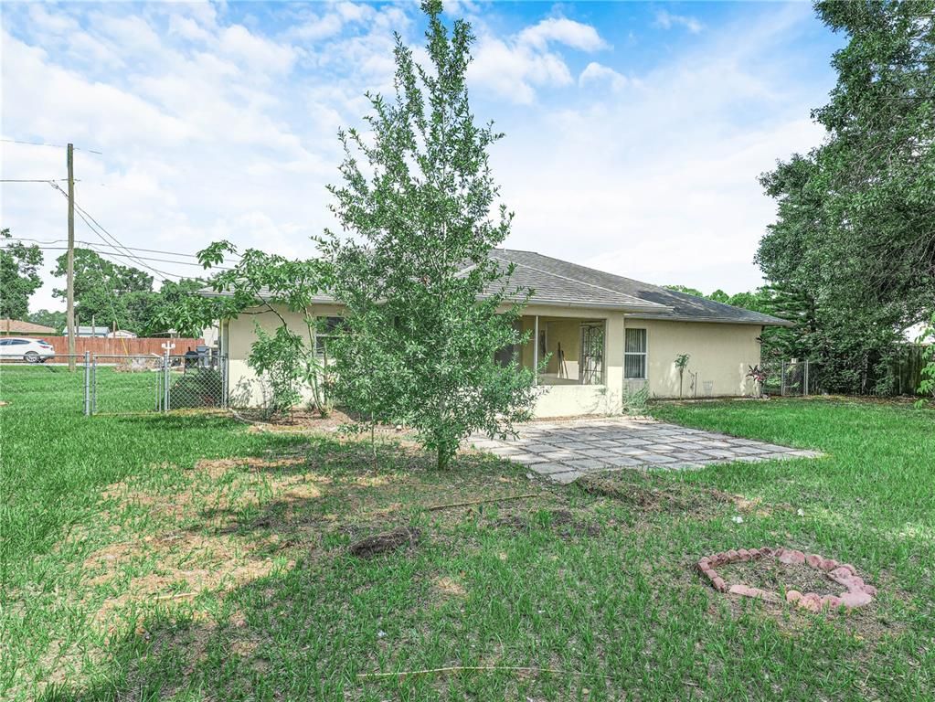 Backyard, Exterior