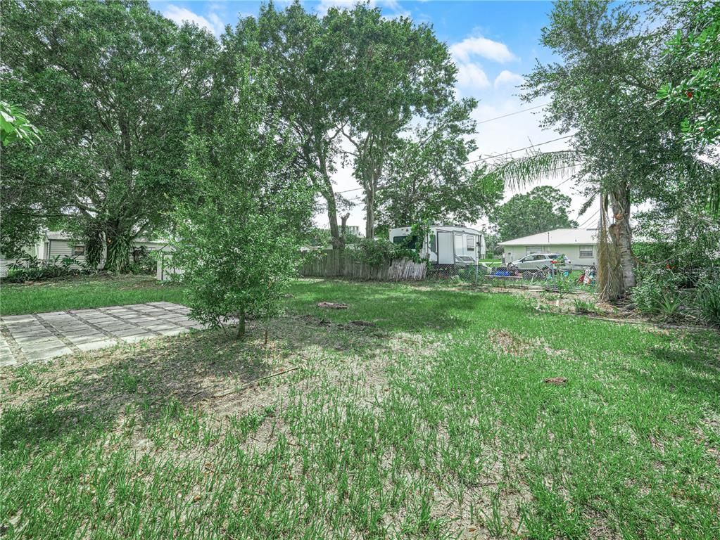 Backyard, Exterior