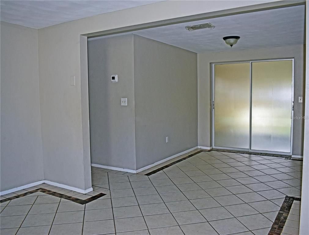 Elevator, Empty room, Interior