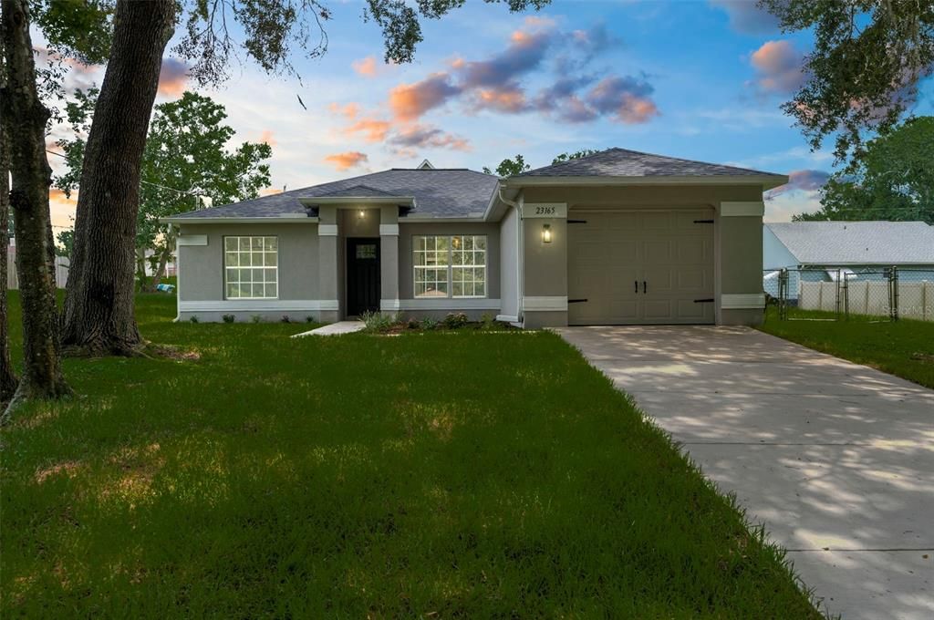 Attached, Backyard, Exterior, Facade, Ranch