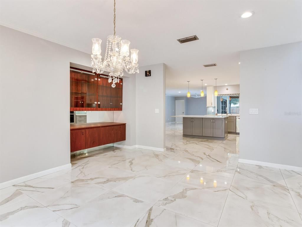 Chandelier, Interior, Kitchen, Marble, Pendant Lights, Recessed Lighting