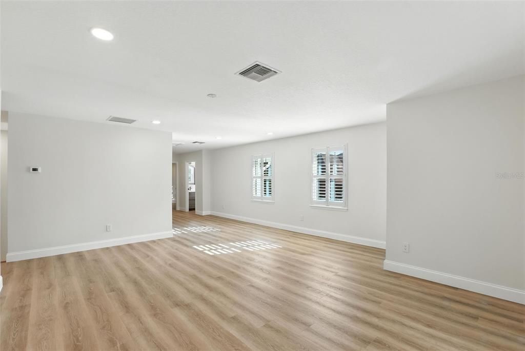 Empty room, Interior, Recessed Lighting, Wood Texture Flooring