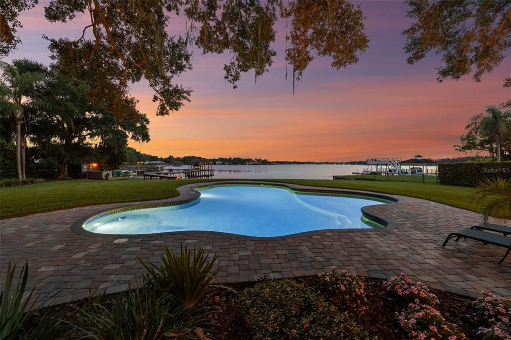 Exterior, Pool