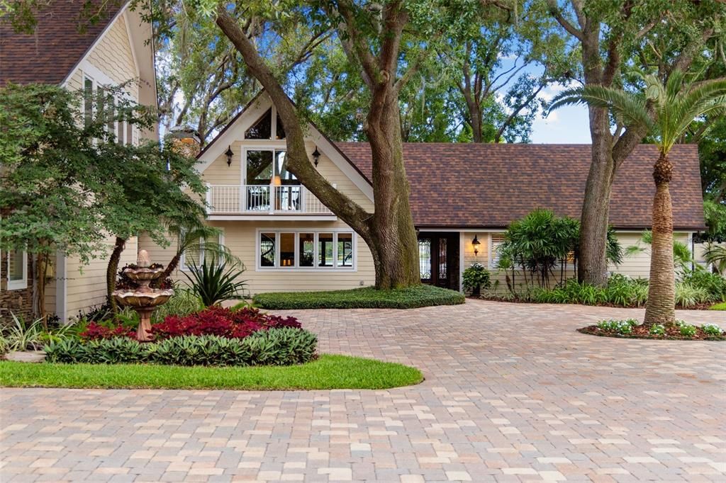Exterior, Facade, Tudor Revival