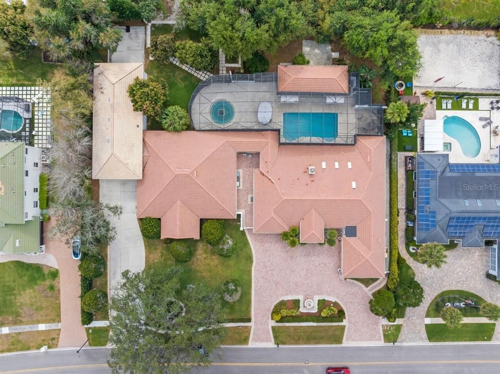 Exterior, Drone
