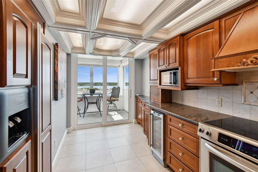 Interior, Kitchen, Stainless Steel Appliances, Water