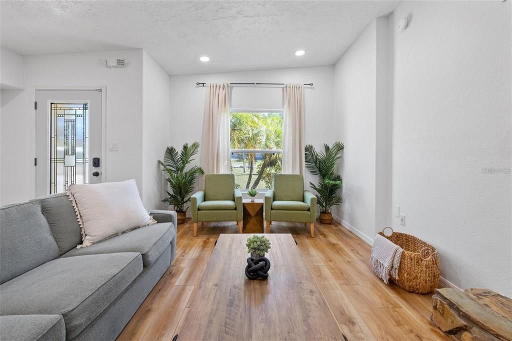 Interior, Living room, Recessed Lighting, Wood Texture Flooring