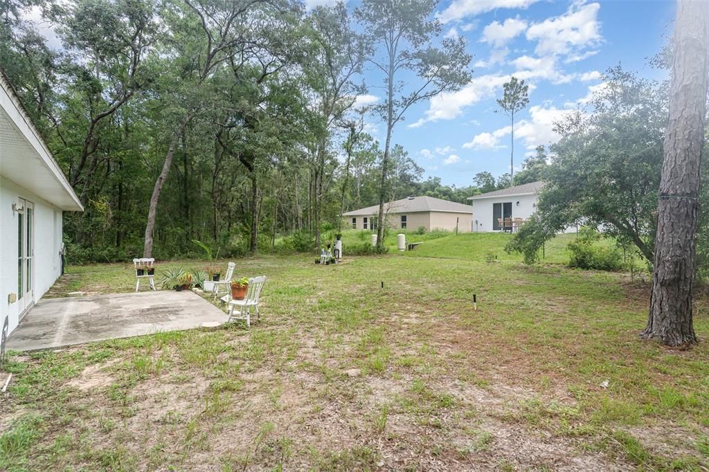 Backyard, Exterior