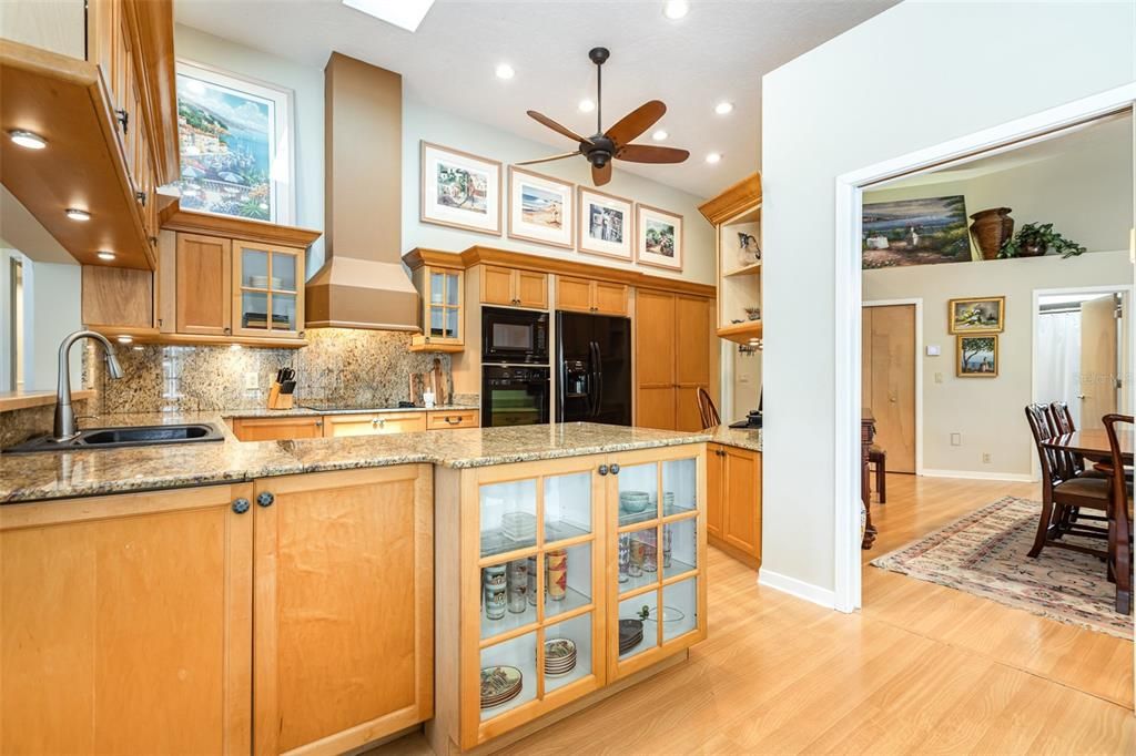 Dining room, Interior, Kitchen, Recessed Lighting, Wood Texture Flooring