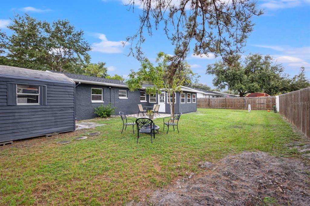 Backyard, Exterior