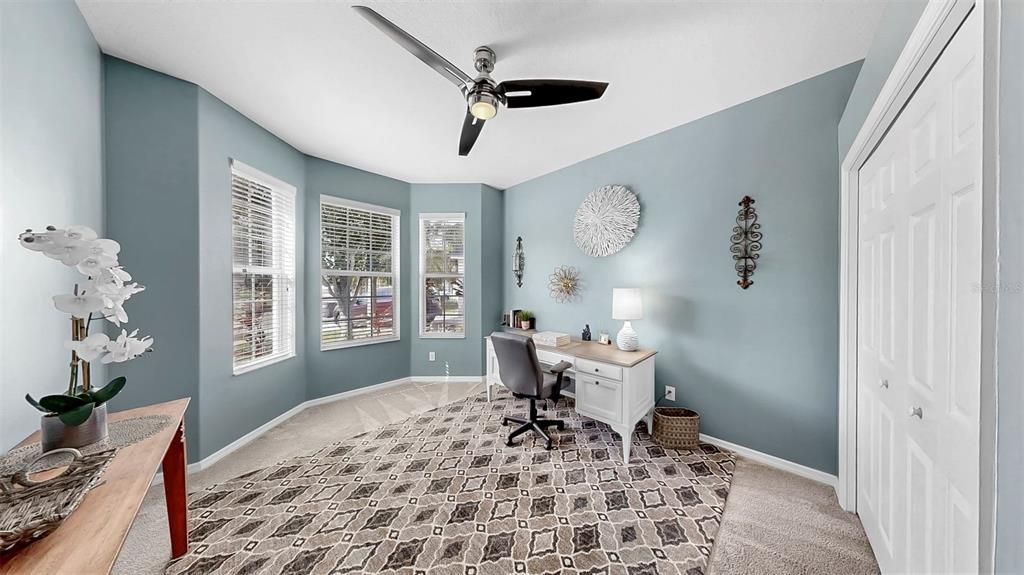 Home Office, Interior