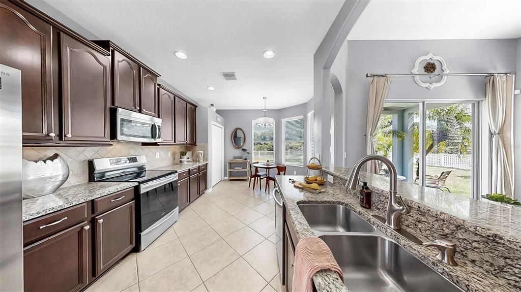 Chandelier, Dining room, Interior, Kitchen, Recessed Lighting