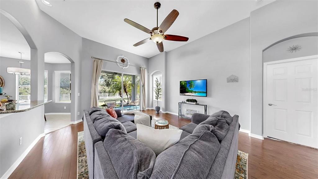 Interior, Living room, Pendant Lights, Wood Texture Flooring