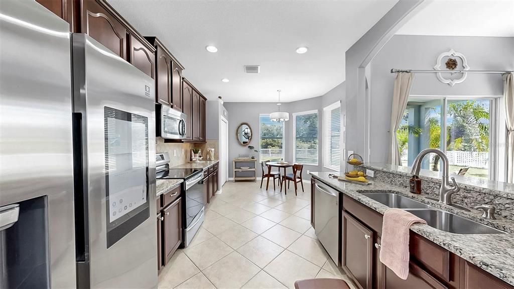 Dining room, Interior, Kitchen, Pendant Lights, Recessed Lighting, Stainless Steel Appliances