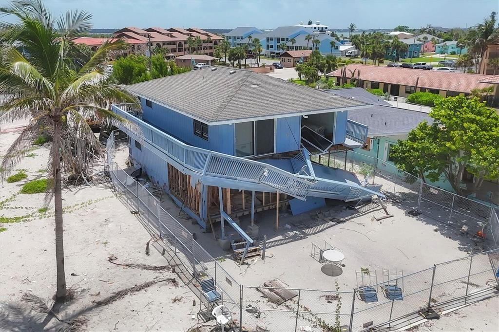 Exterior, Drone