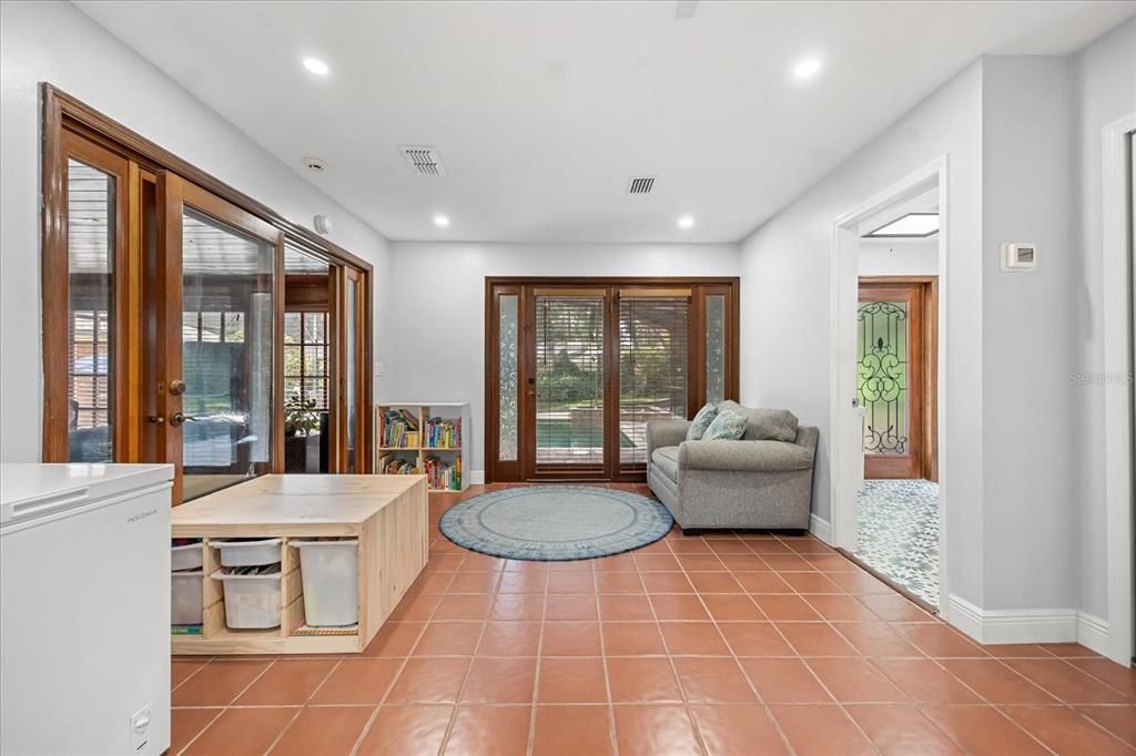 Interior, Recessed Lighting