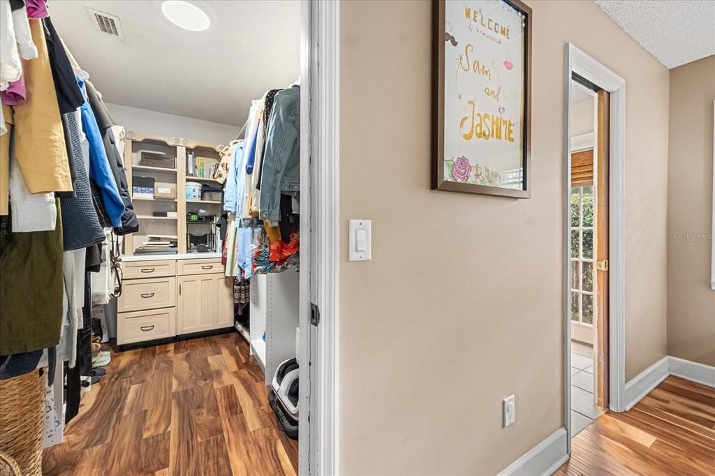 Interior, Recessed Lighting, Walk-in Closets, Wood Texture Flooring