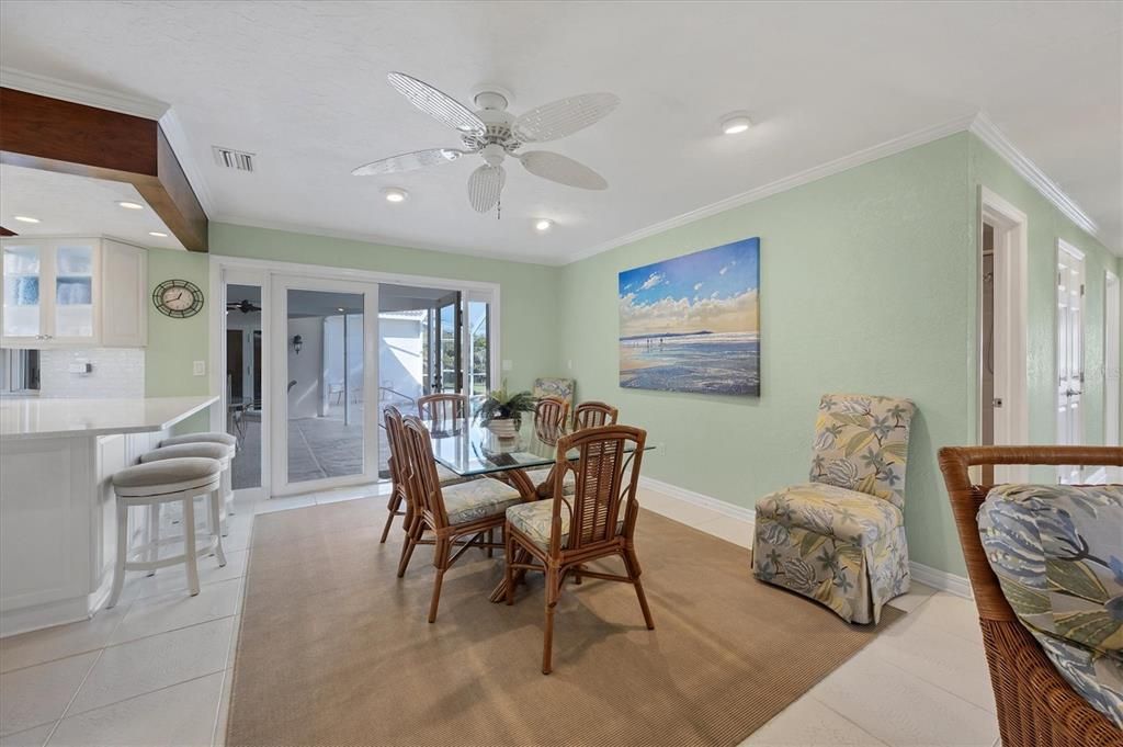 Dining room, Interior, Recessed Lighting