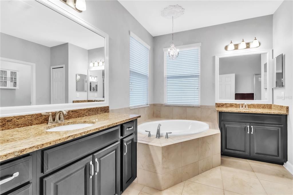 Bathroom, Dual Sink Vanities, Interior, Pendant Lights