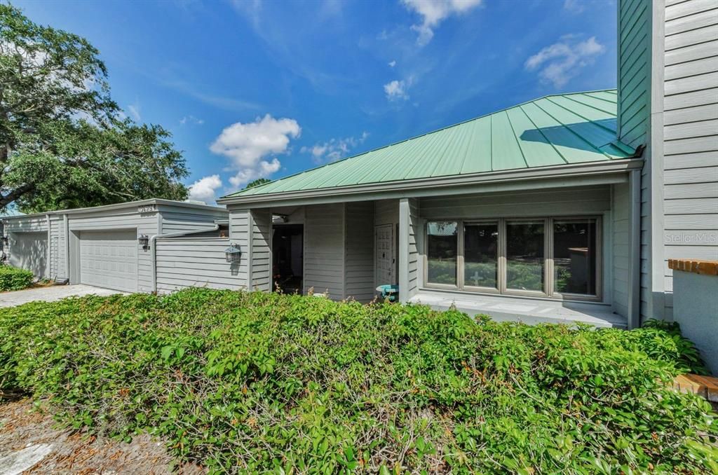 Detached Garage, Exterior