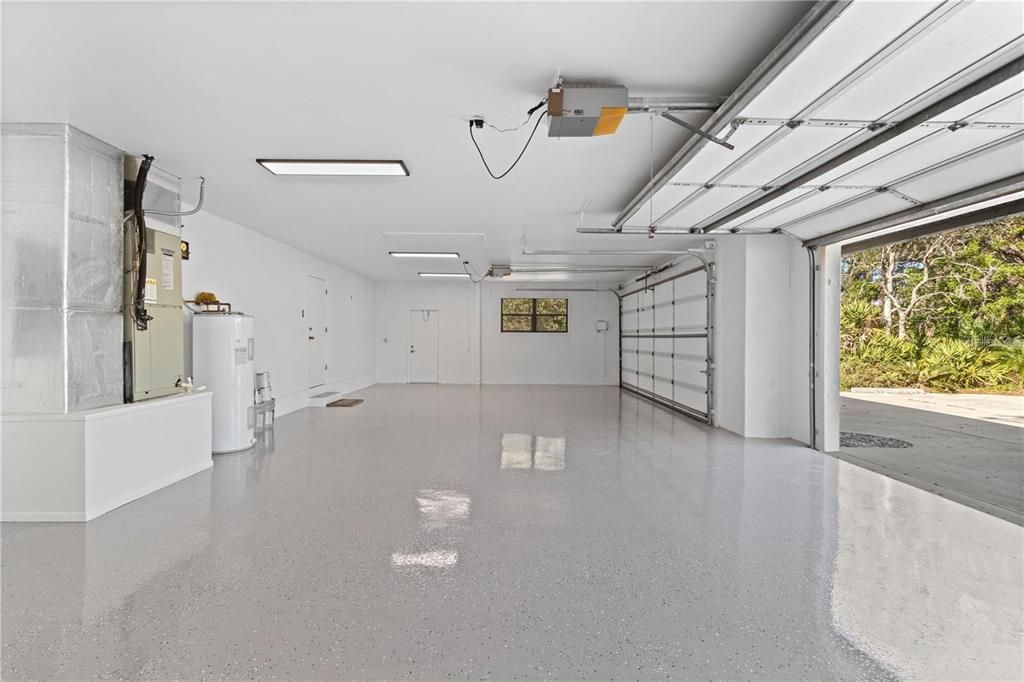 Garage, Interior