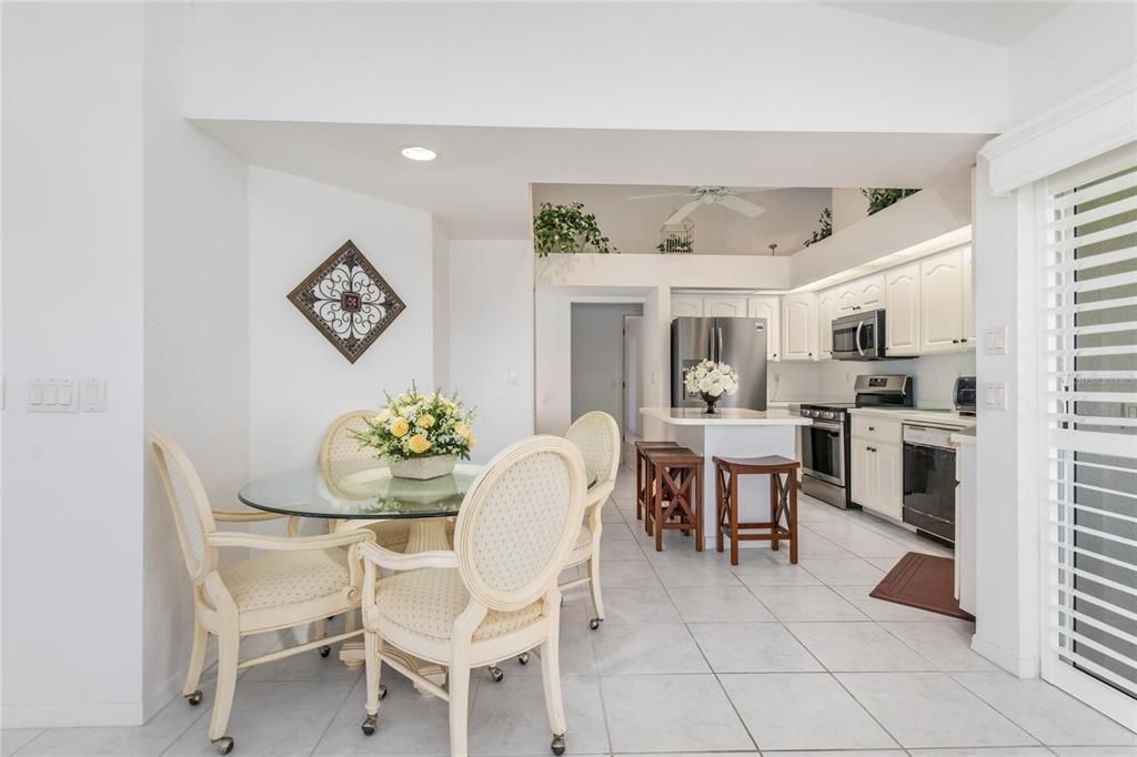 Dining room, Interior, Kitchen, Recessed Lighting, Stainless Steel Appliances