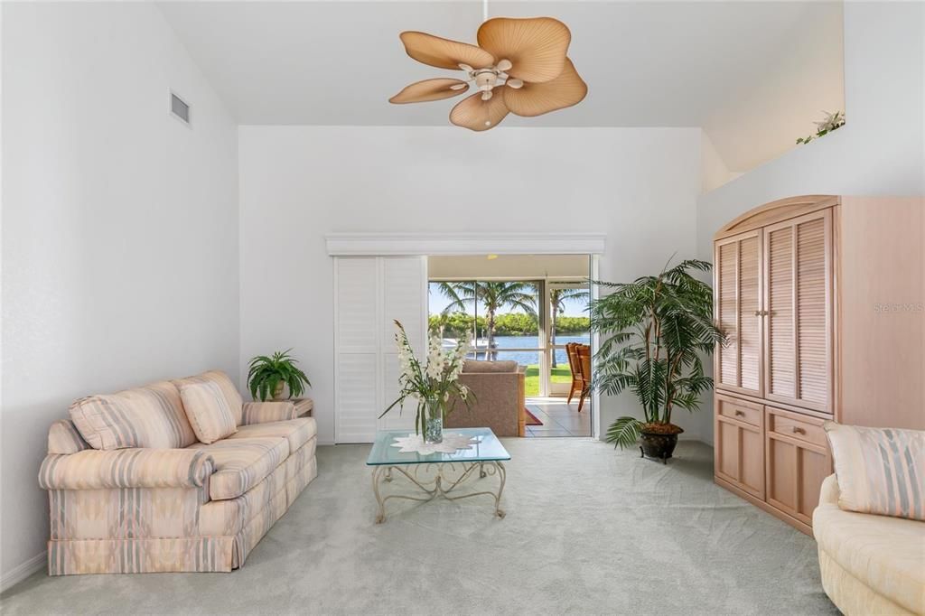 Interior, Living room, Water