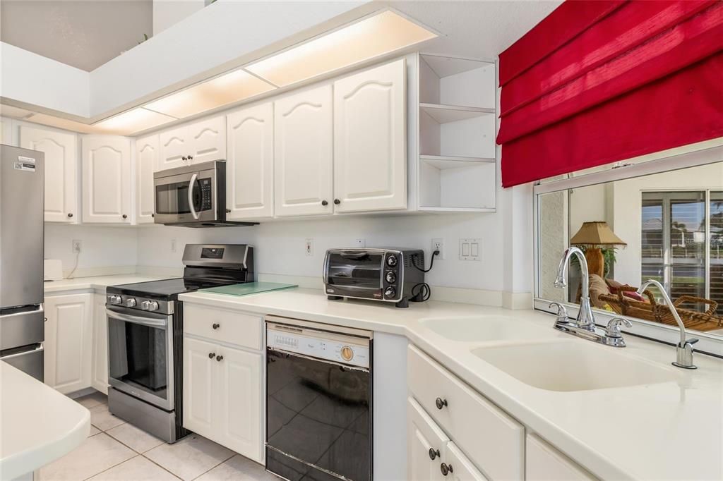Interior, Kitchen, Stainless Steel Appliances