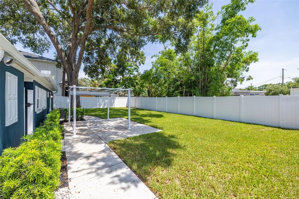Backyard, Exterior