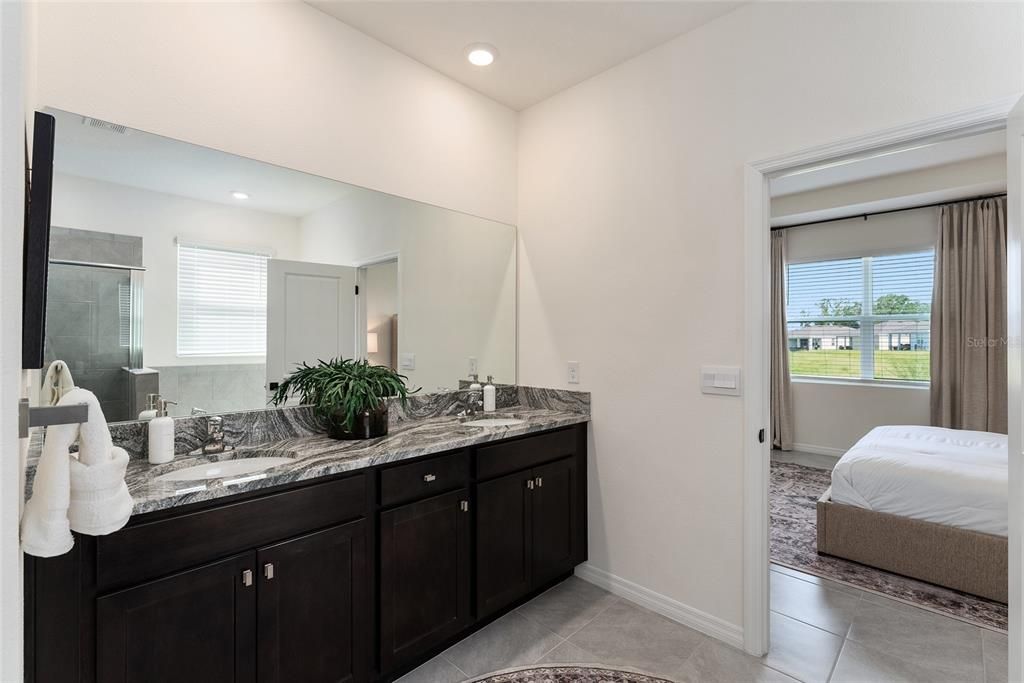 Bathroom, Dual Sink Vanities, Interior, Recessed Lighting