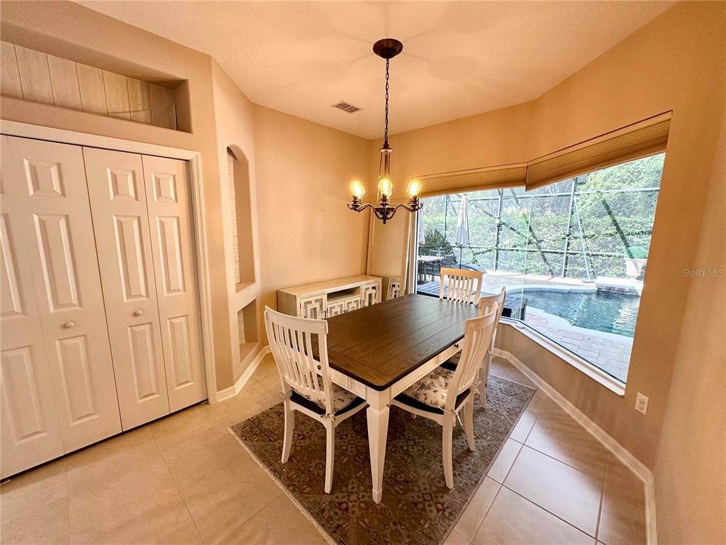Chandelier, Dining room, Interior