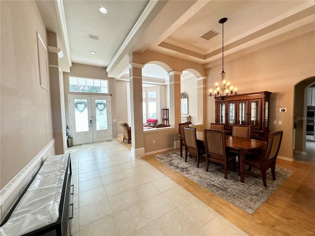 Chandelier, Dining room, Interior, Recessed Lighting