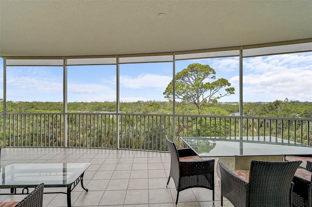 Interior, Sun Room, Water