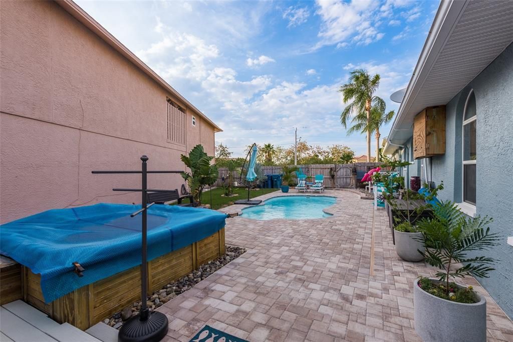 Exterior, Hot Tub, Pool