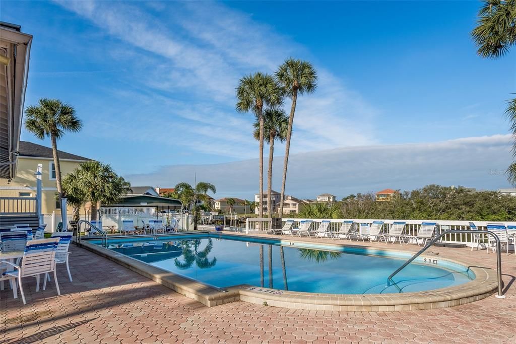 Exterior, Pool