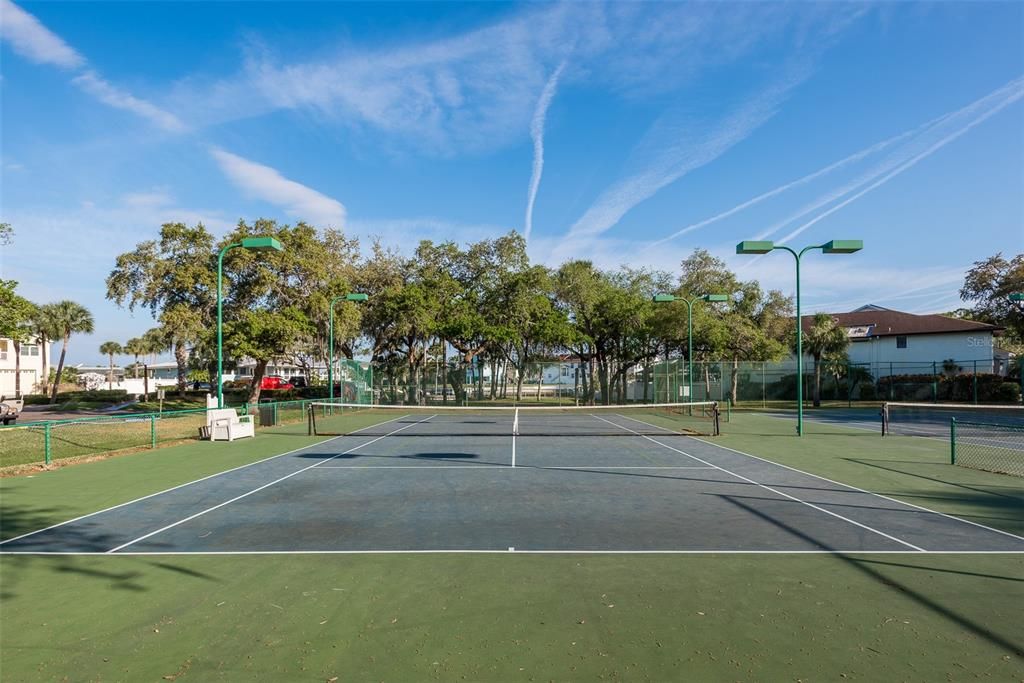 Exterior, Tennis Courts