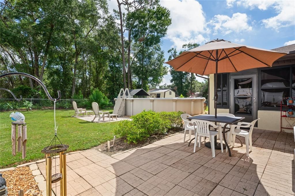 Backyard, Exterior