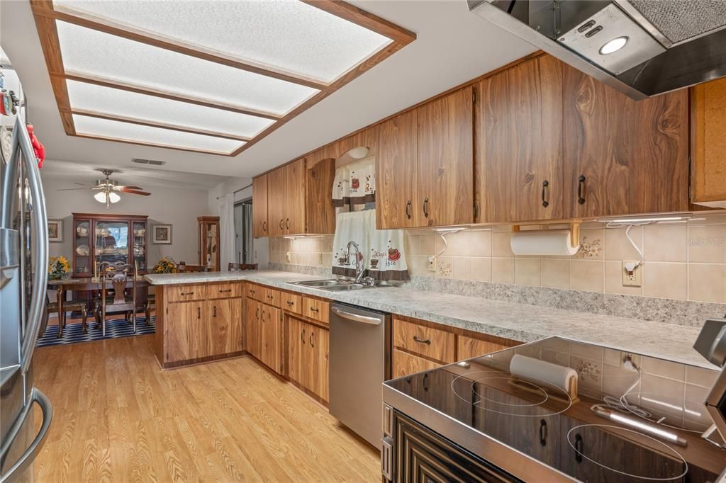 Dining room, Interior, Kitchen, Wood Texture Flooring