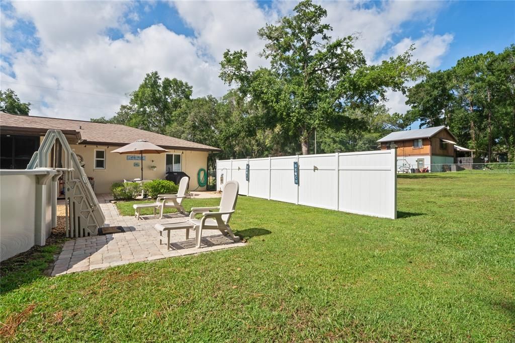 Backyard, Exterior