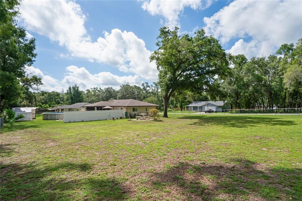 Backyard, Exterior