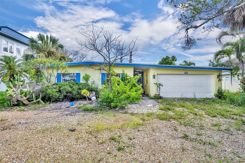 Attached, Backyard, Exterior, Facade, Ranch