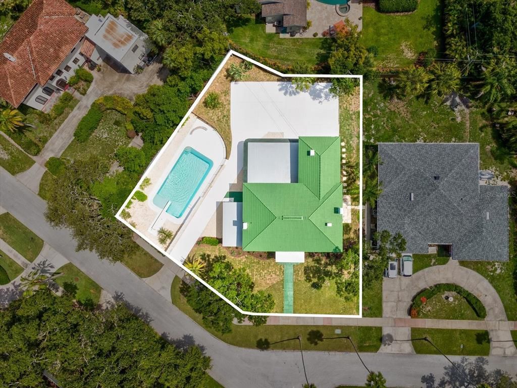 Exterior, Drone