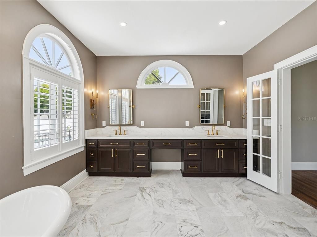Bathroom, Dual Sink Vanities, Free Standing Baths, Interior, Marble, Recessed Lighting