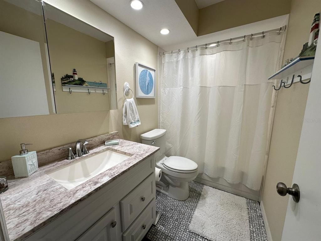 Bathroom, Interior, Recessed Lighting
