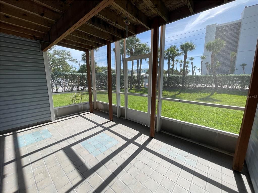 Empty room, Interior, Sun Room