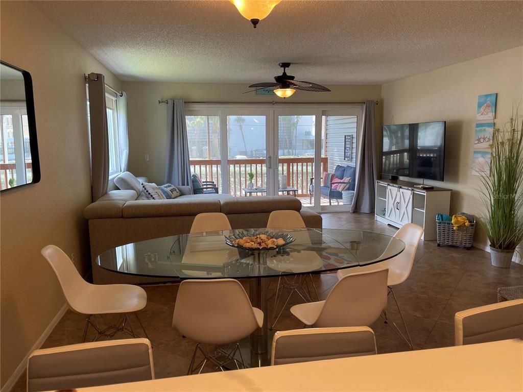 Dining room, Interior
