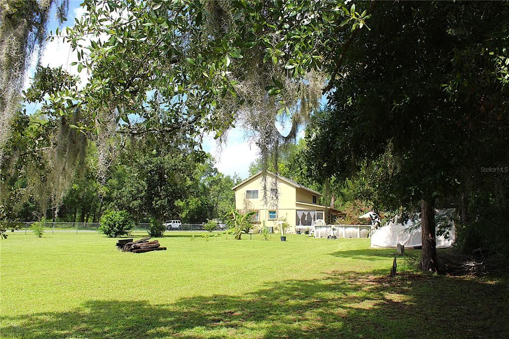Backyard, Exterior